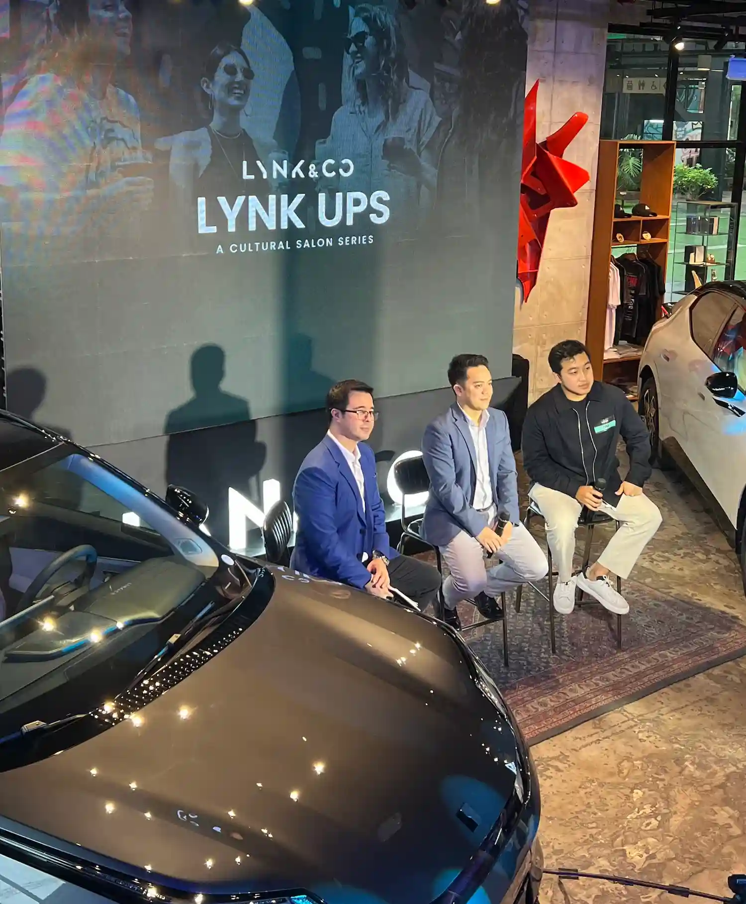 Lynk Ups