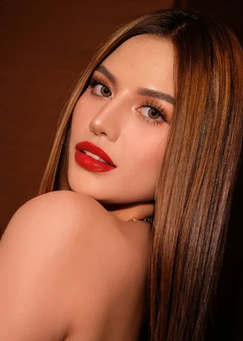 Francine Reyes-1
