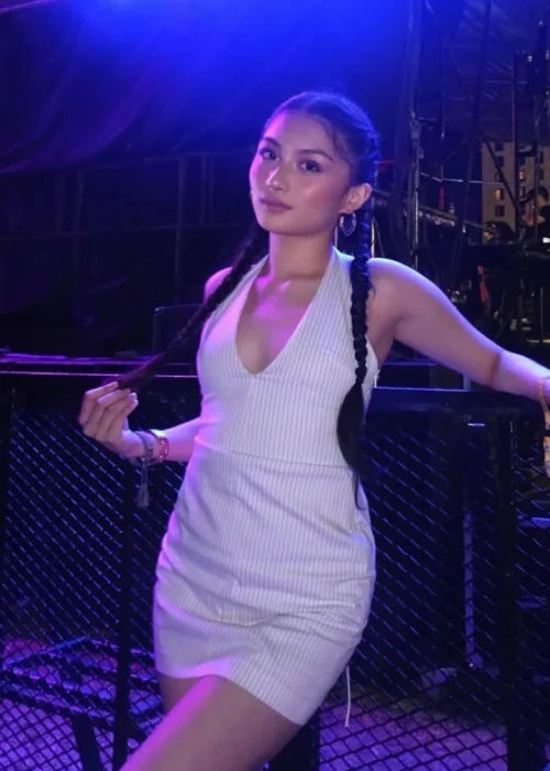 Mika Robles (1)